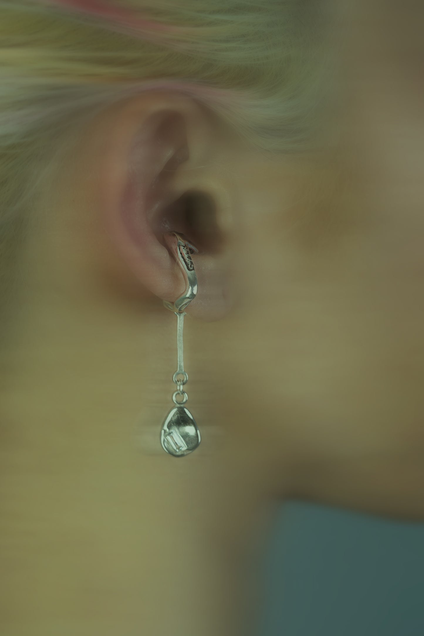 Oumuamua Drop Earcuff