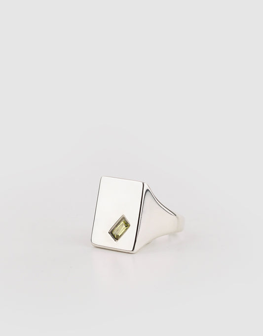 Ivy Signet ring (lime crystal)