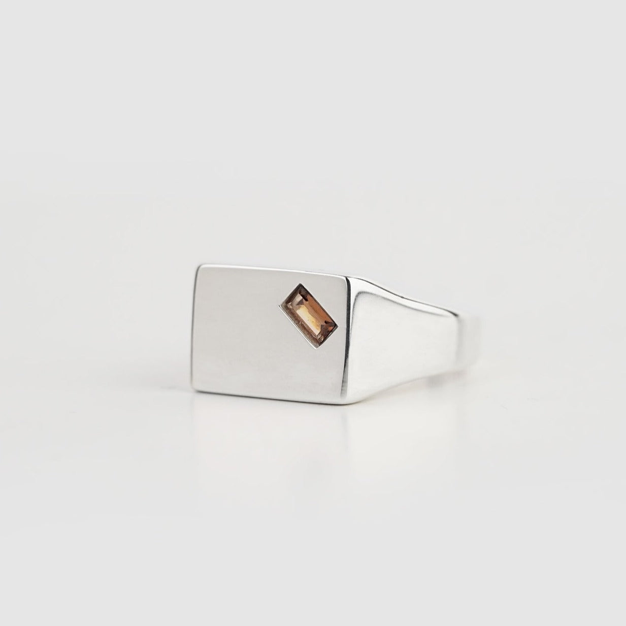 Bruno Signet Ring (brown crystal)