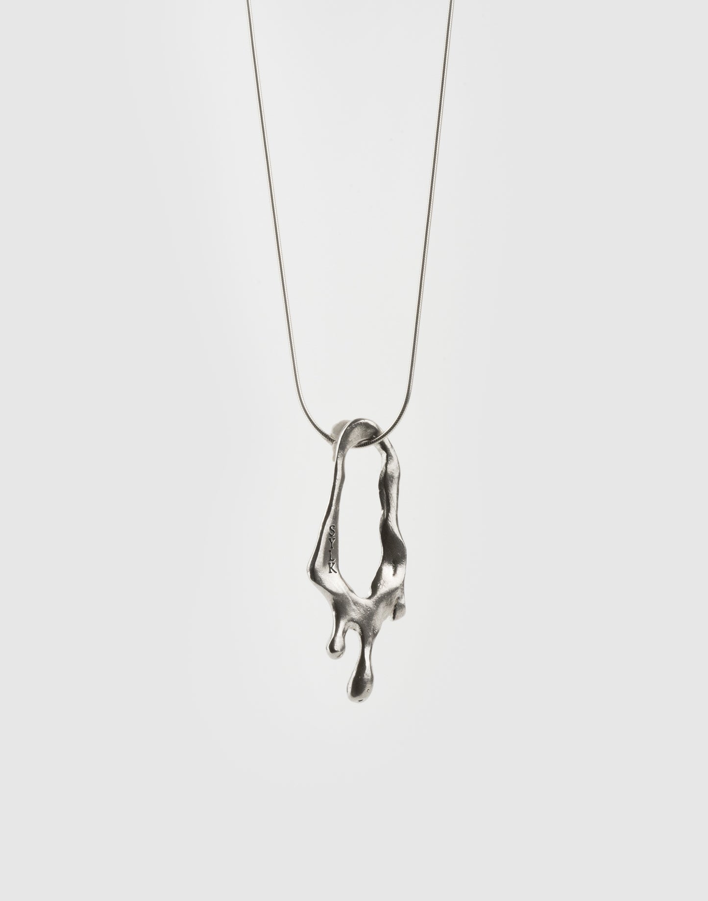 Melting Pendant Necklace
